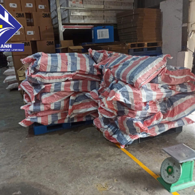 Công ty Nam Thành giao hàng bạt xanh cam cho khách ở Tân Bình