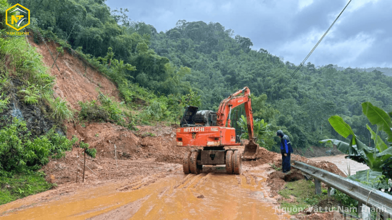 Bộ Xây dựng yêu cầu các đơn vị nhanh chóng kiểm tra, triển khai và đôn đốc công tác phòng, chống thiên tai, cứu hộ cứu nạn.